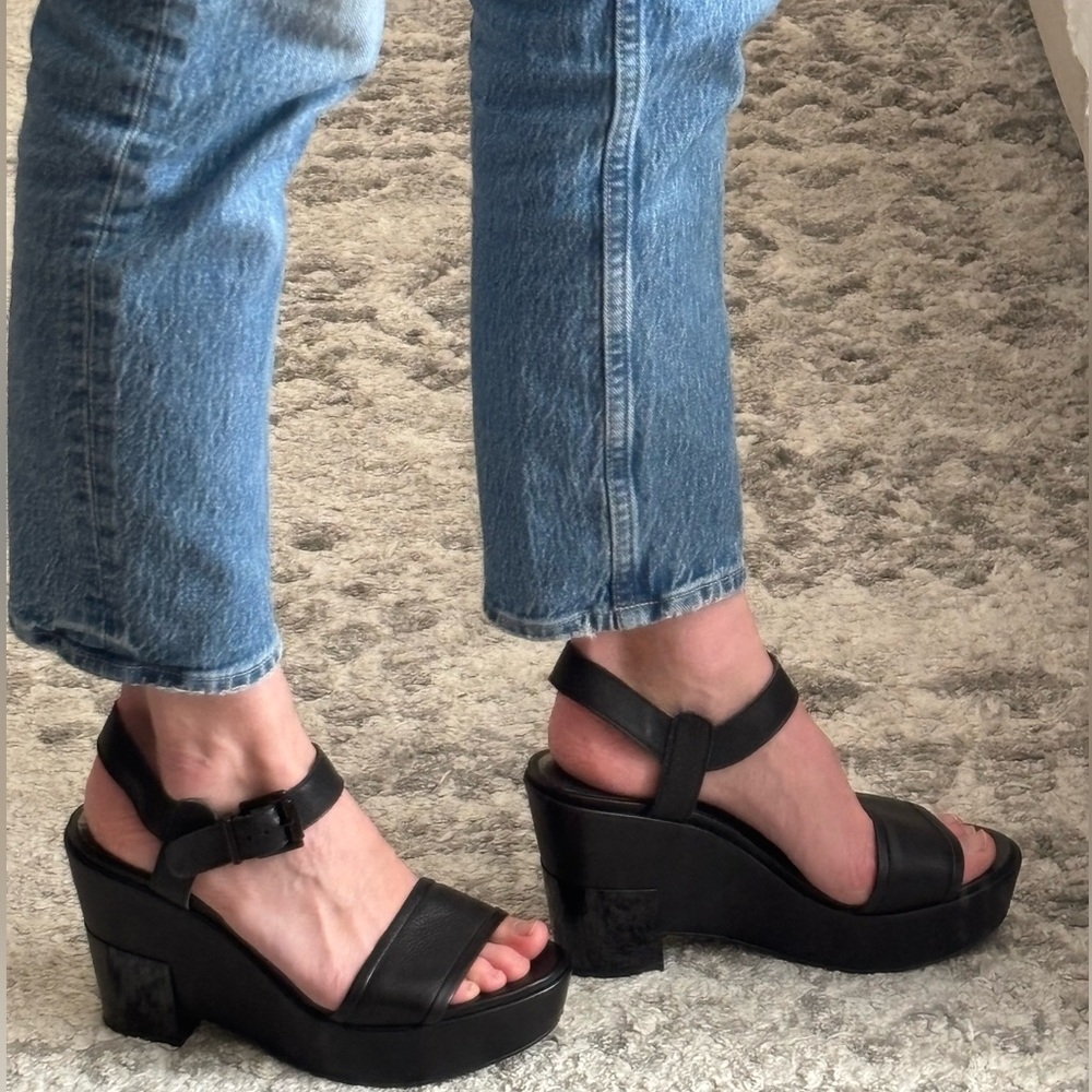 Stuart Weitzman wedge sandals 6.5